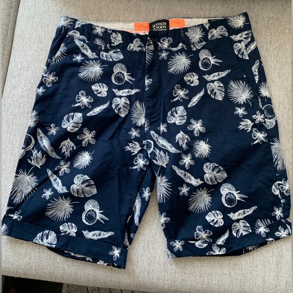 Versatile style shorts, dress up or casual.